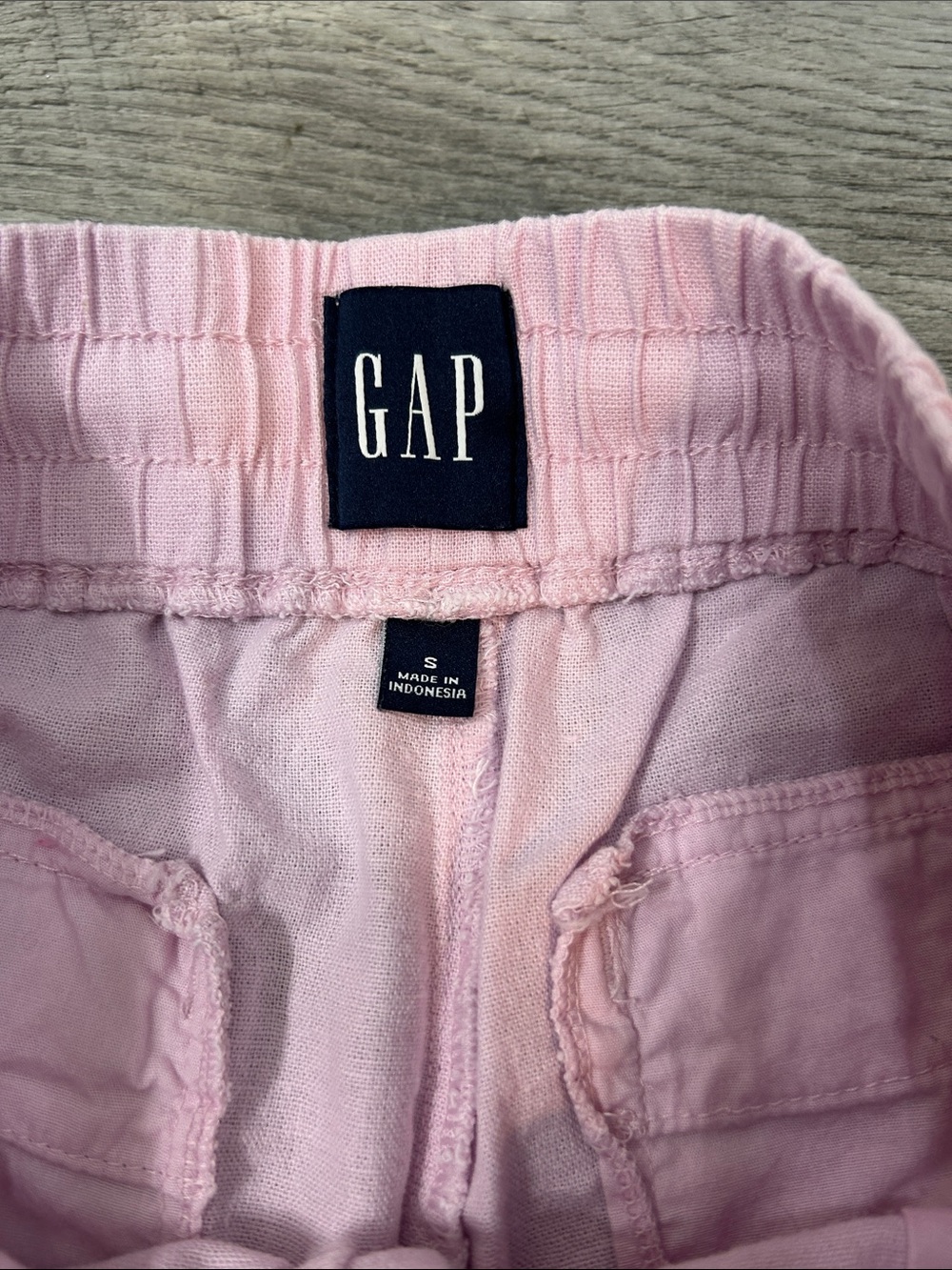 GAP Light Pink Drawstring Linen Shorts - Picture 2 of 3